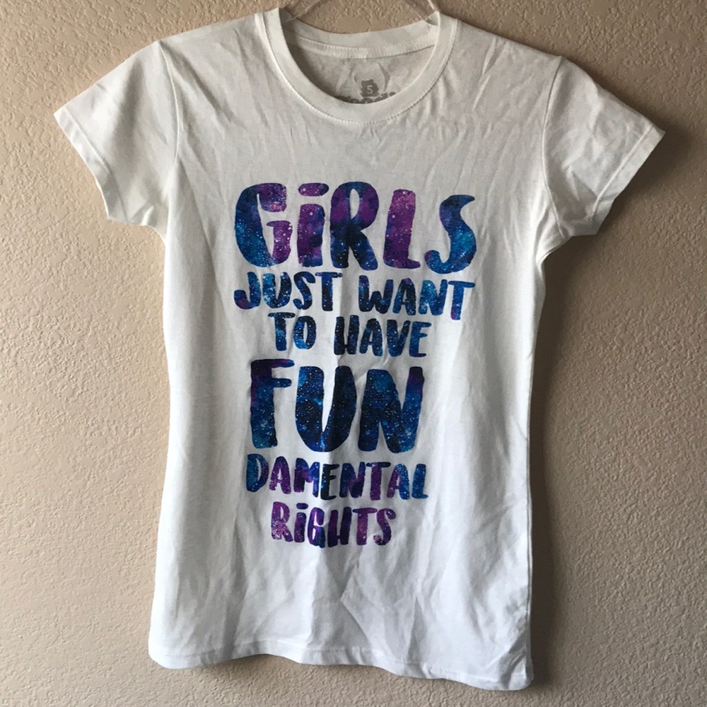 Tee shirt